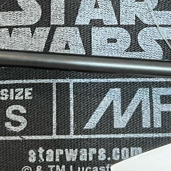 HOT TOPIC STAR WARS BB-9E RED BLACK MEN SHIRT SIZE SMALL BRAND NEW 100% COTTON - Picture 3 of 4